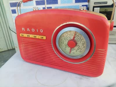 Radio Akai 4 bands