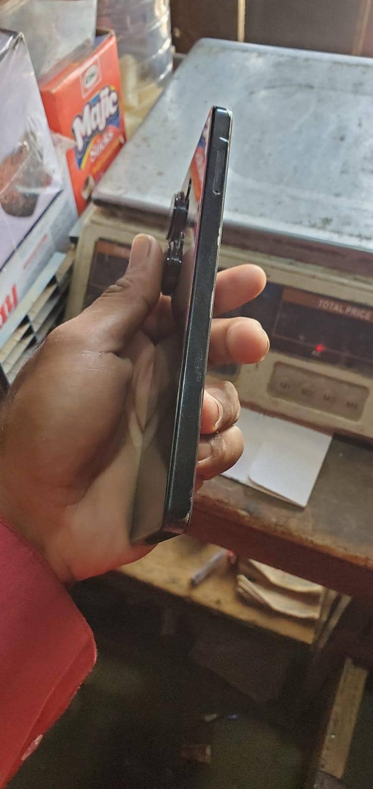 Xiaomi Redmi Note 13 Pro 4