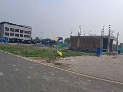 5 Marla Corner Plot For Sale Roya 1l Near To Mecdonal