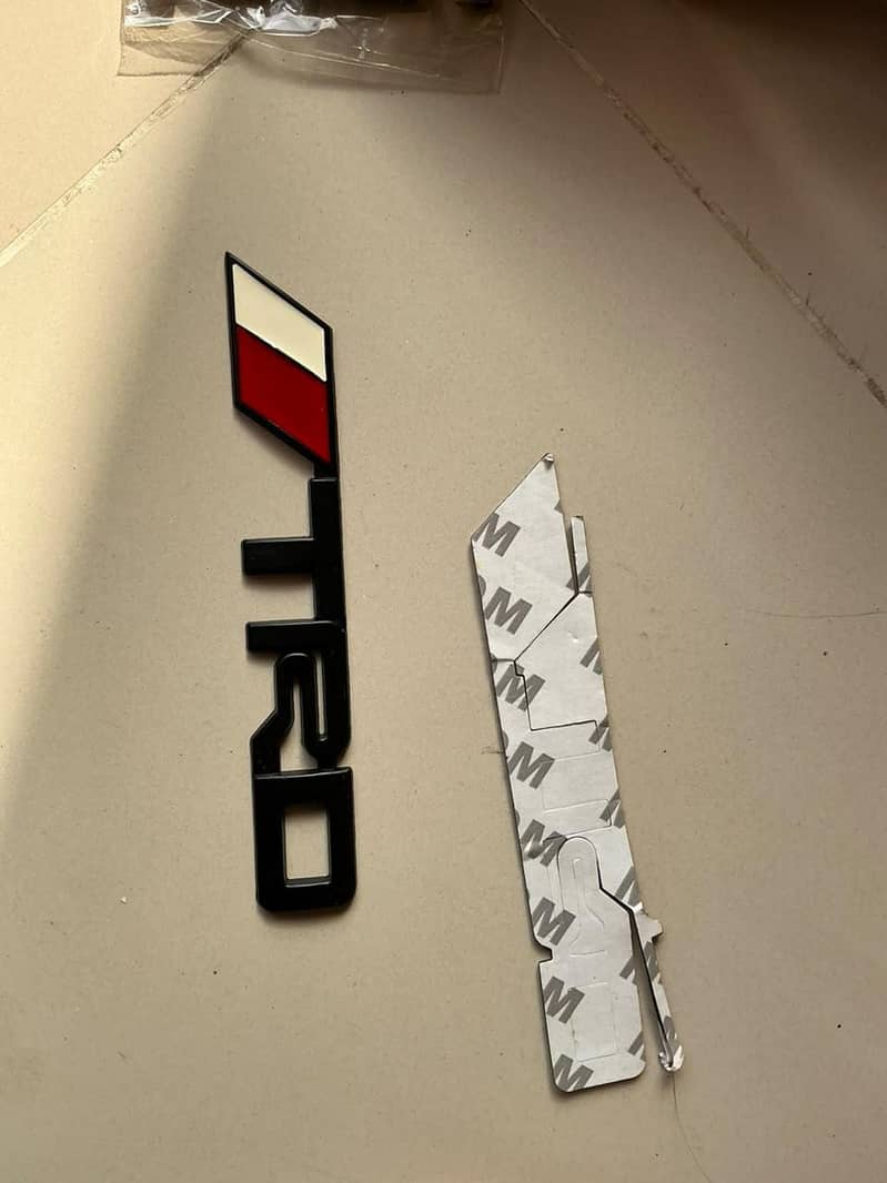 TRD monogram 1