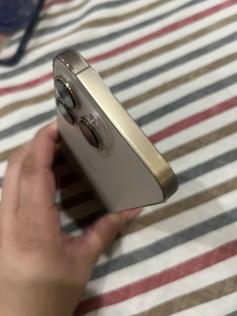 Apple iPhone 13 Pro 1