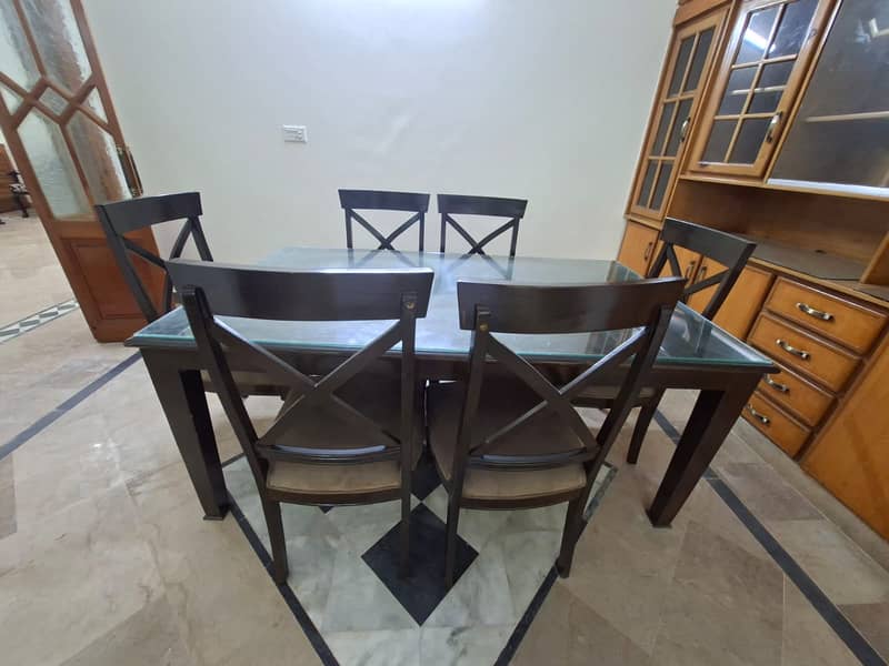 Dinning Table with Chairs 0