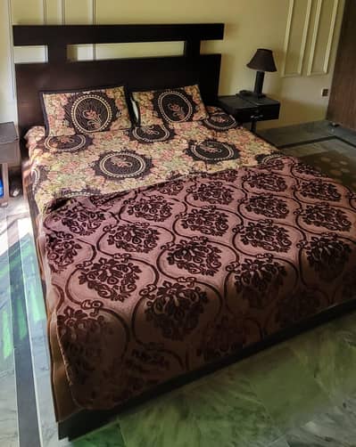  Stylish King size Bed with 2 side tables for sale