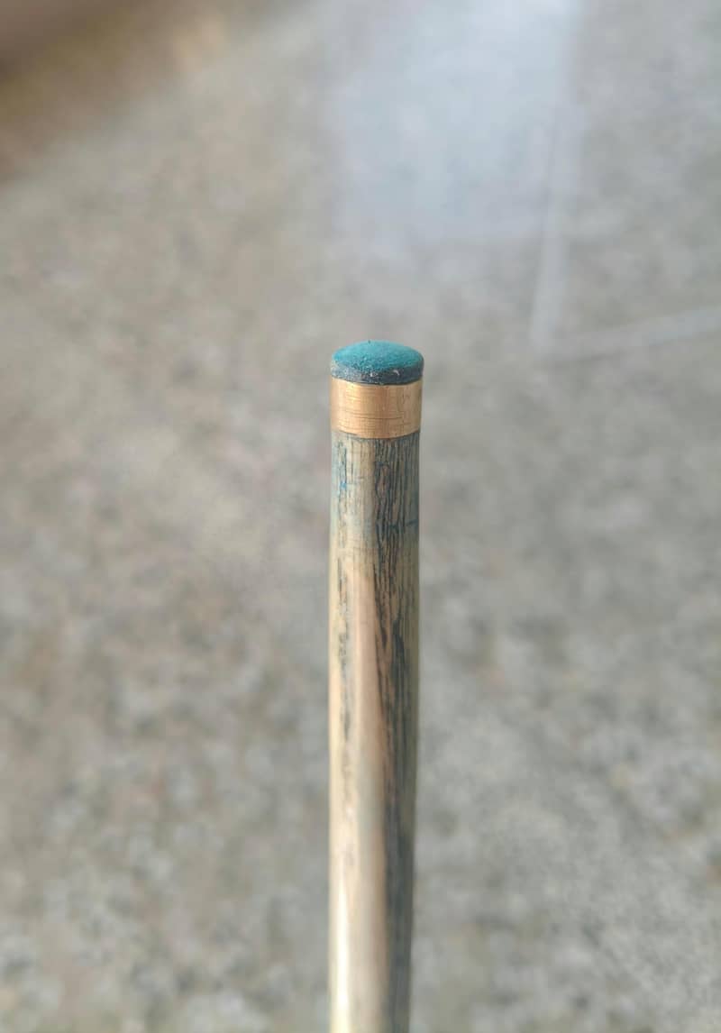 snooker cue 1