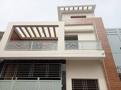 House for sale in Rahim Yar khan