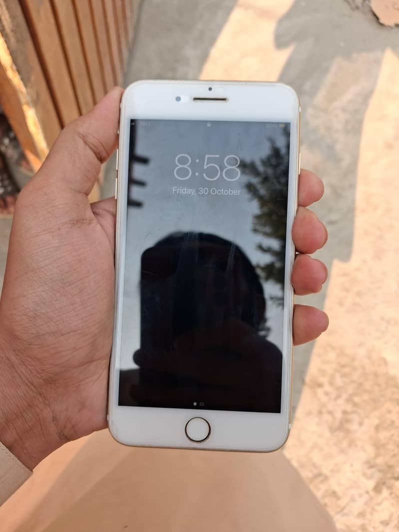 Apple iPhone 7 Plus 1