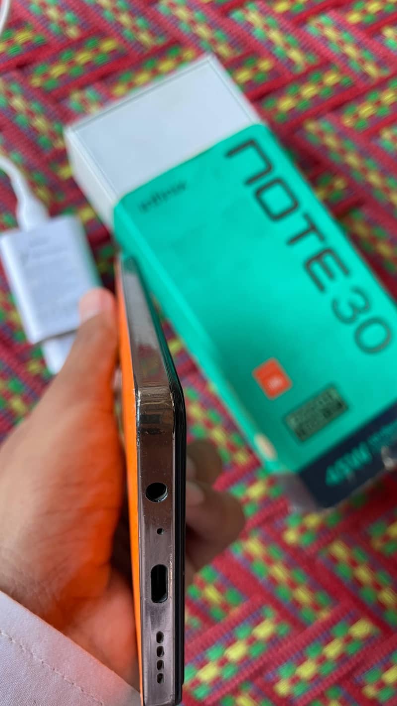 Infinix Note 30 11