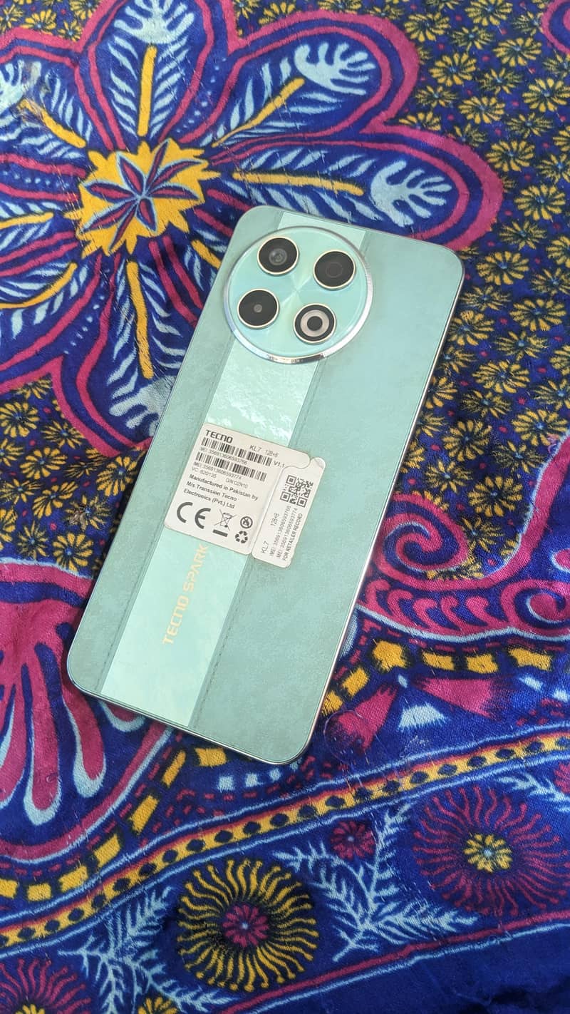 Tecno SPARK 30 Pro 1