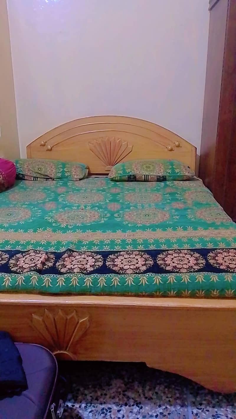 double bed 0