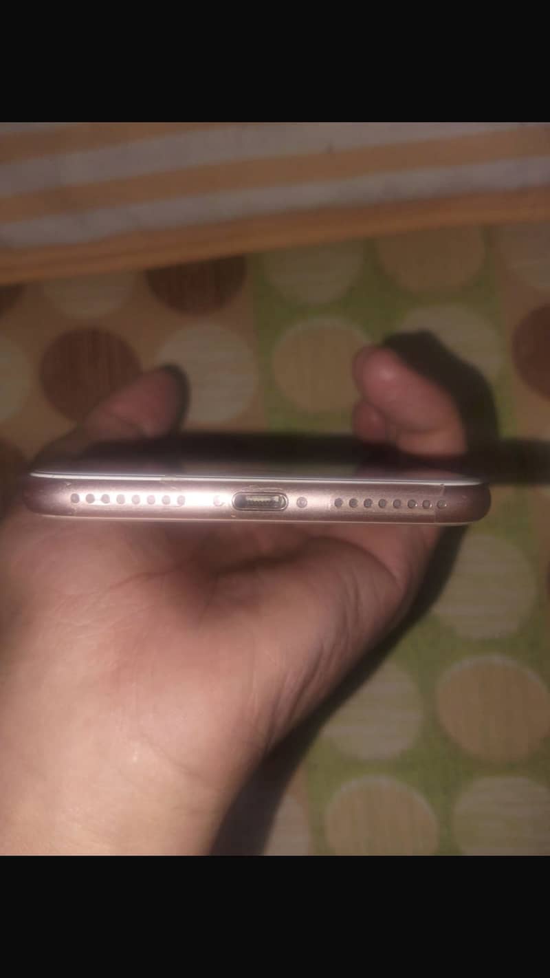 Apple iPhone 8 Plus 2