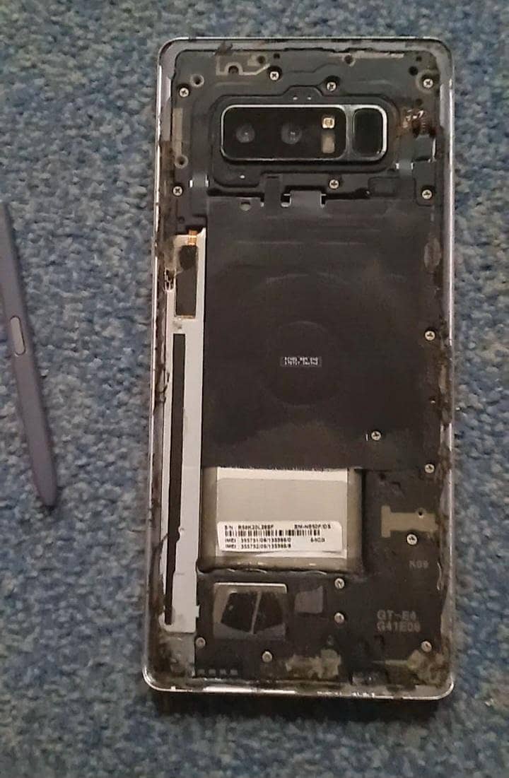 Samsung Mobile Note 8 3