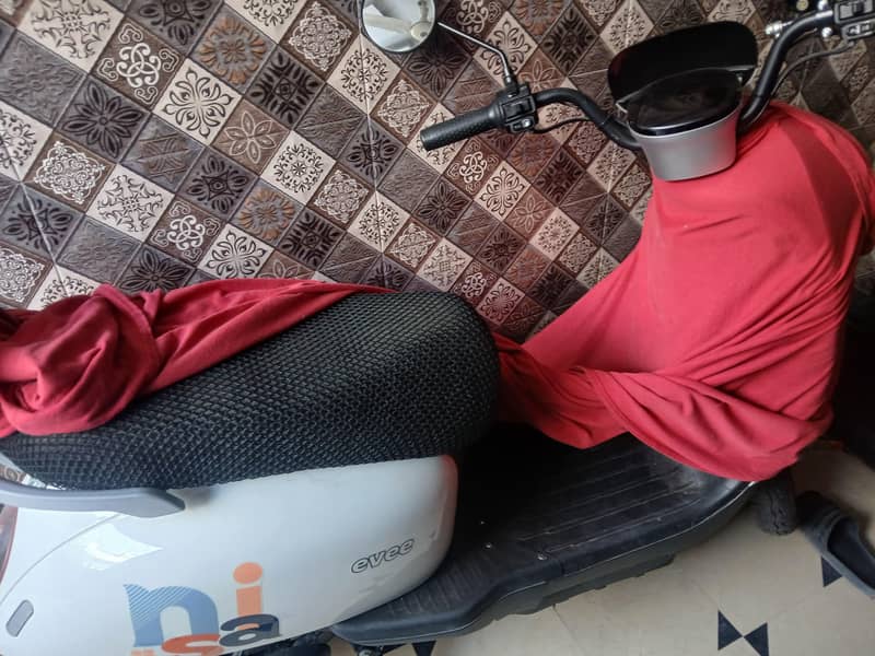 nisa scooty 1