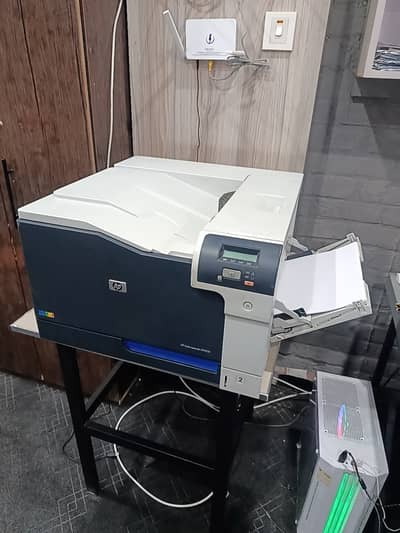 Hp color Laserjet CP5225
