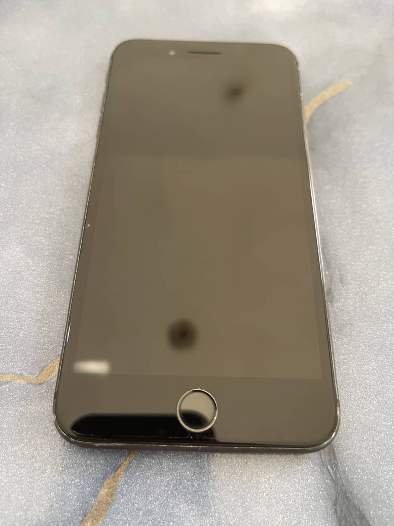 Apple iPhone 8 Plus 4