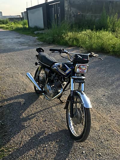 Honda 125 2018 model 24000 original mileage and antique piece