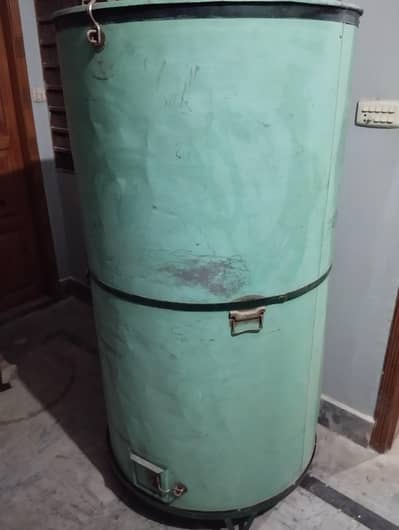 Wheat storage drum
