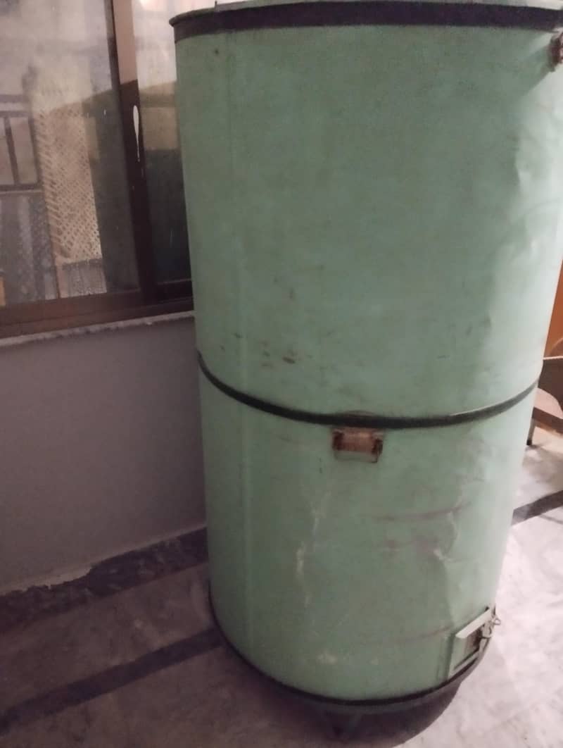 Wheat storage drum 1