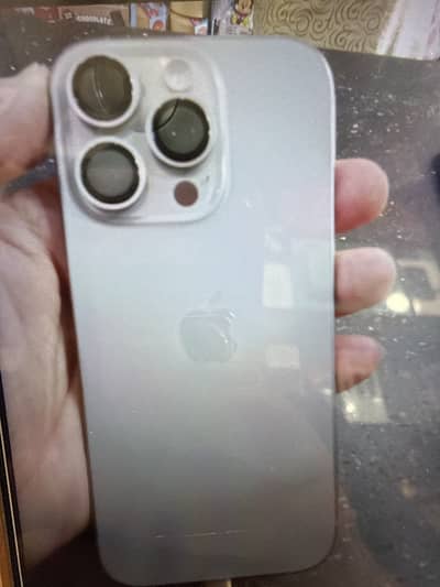 Apple iPhone 16 Pro