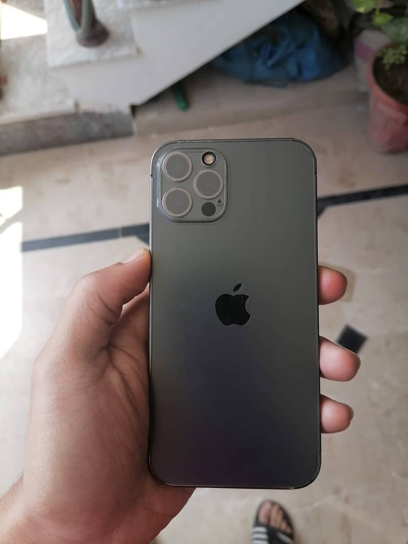 Apple iPhone 12 Pro 0