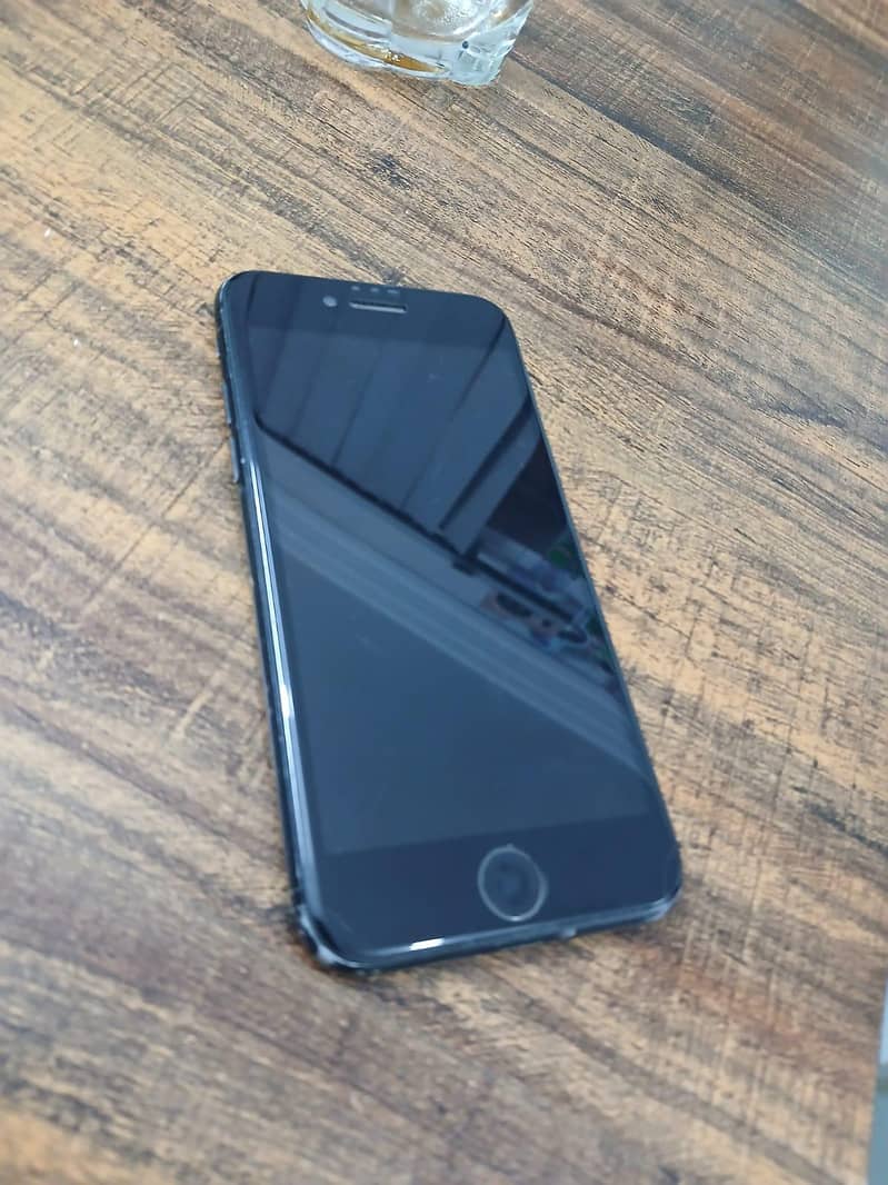 Apple iPhone 7 Plus 1