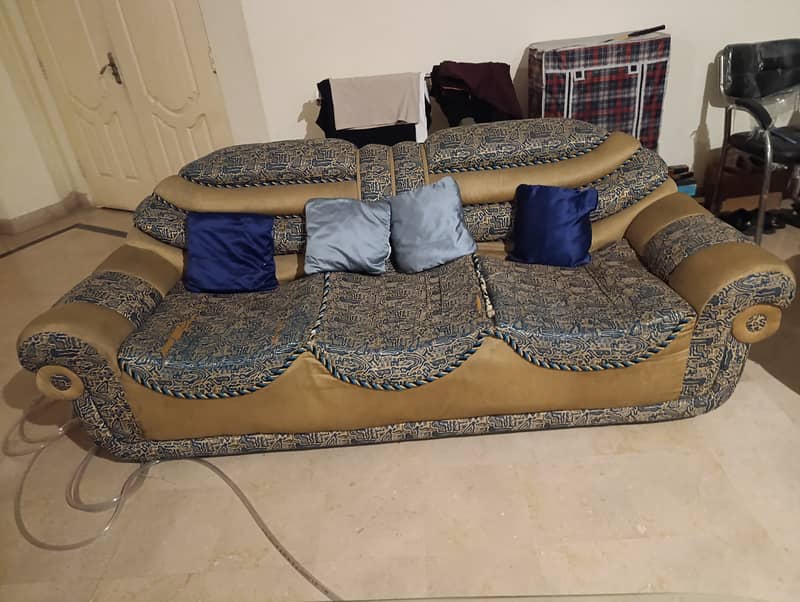 Sofa set 0