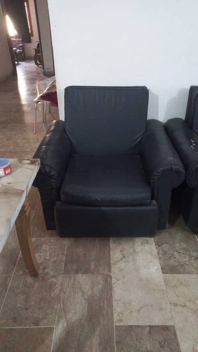 Dark blue sofa in excellent condition