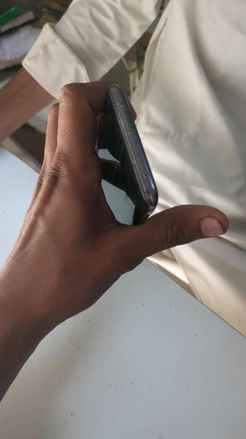 One Plus 7 Pro 4