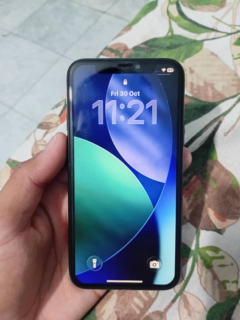 Apple iPhone 11 3