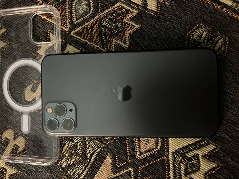 Apple iPhone 11 Pro Max sim working 8