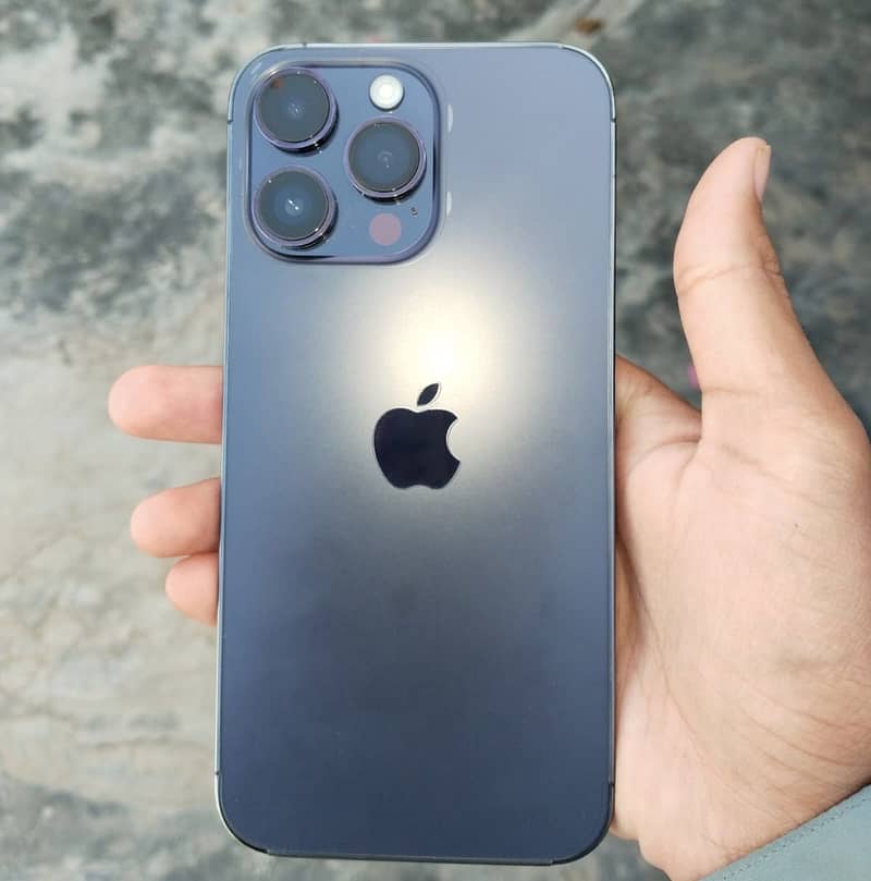 Apple iPhone 14 Pro Max 0