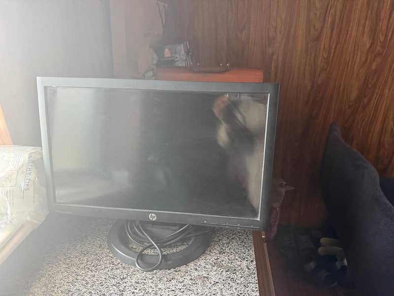 HP screen and dell cpu 1