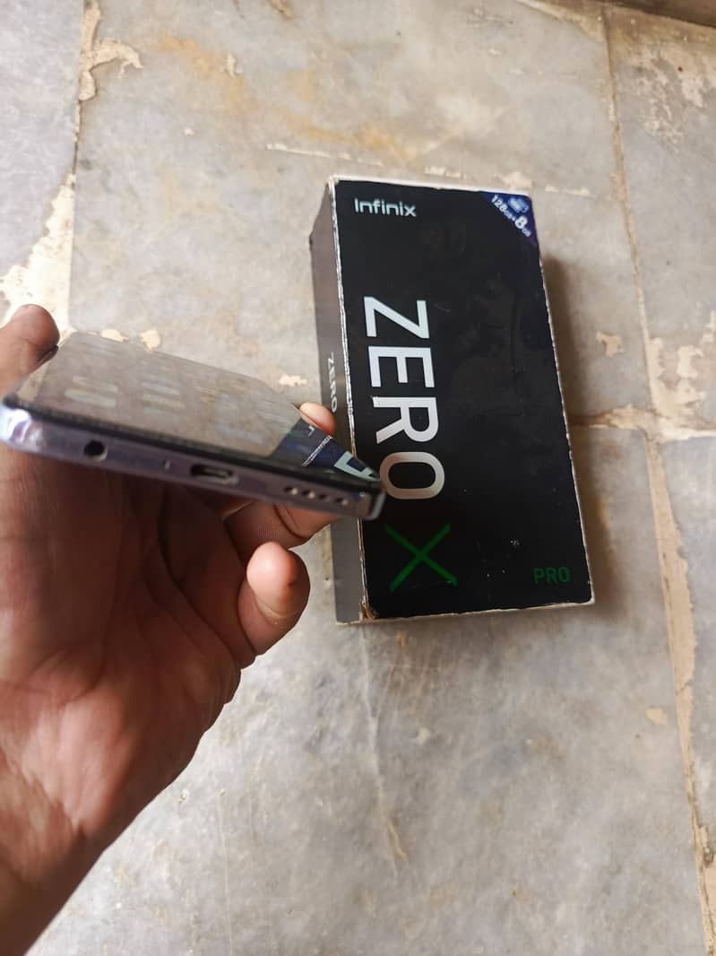 Infinix Zero X Pro 0
