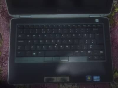 bell laptop 4GB 250 GB all okay hai