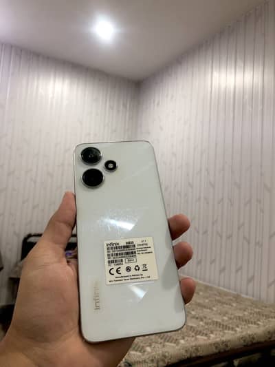 Infinix Hot 30 Play