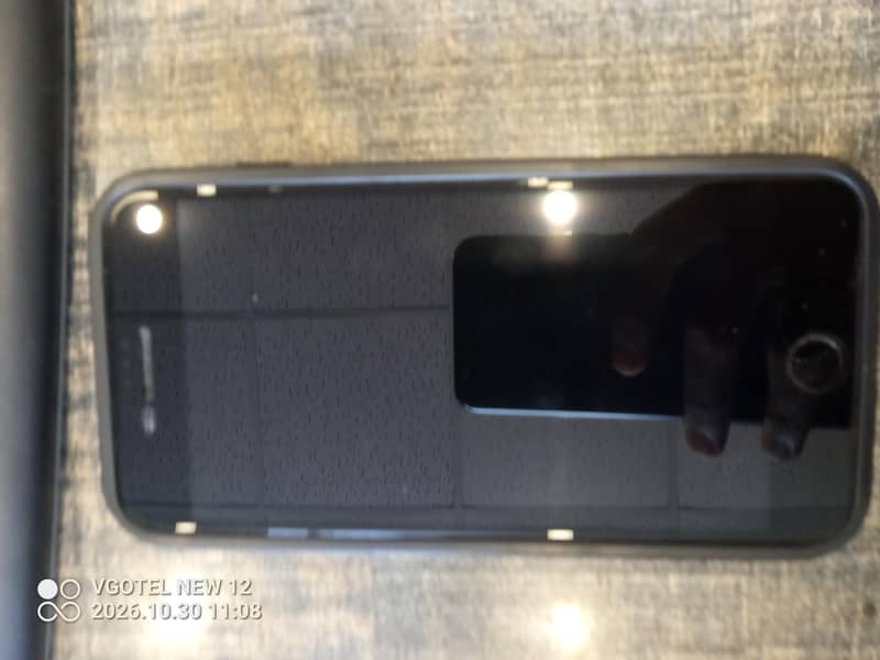 Apple iPhone 7 Plus 3