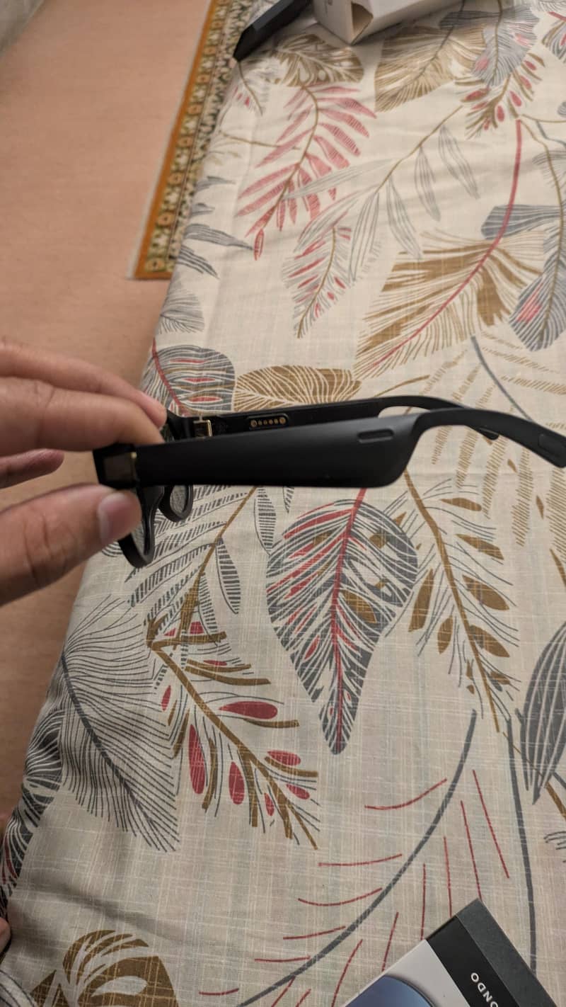 Frames Rondo Glasses with Speaker 1