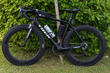 TREK carbon roadbike