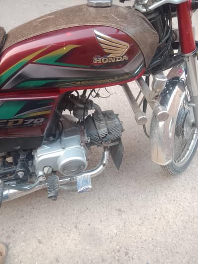 CD 70 21 model han 03405461569