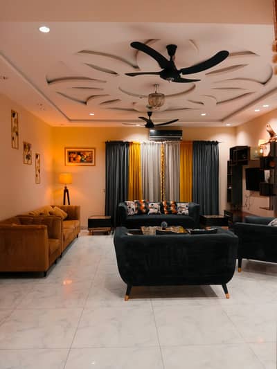 2 Kanal Fully Furnished Short Term (Daily, Monthly) Basis Independent Portion 3 Bed Attach Bath, Drawing Room, TVL, Kitchen For Rent Send Message On My WhatsApp 03204034874 & I Will Send Video