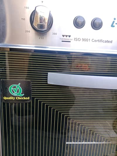 Cooking Range 3 Burners Box Pack Urgent Sale