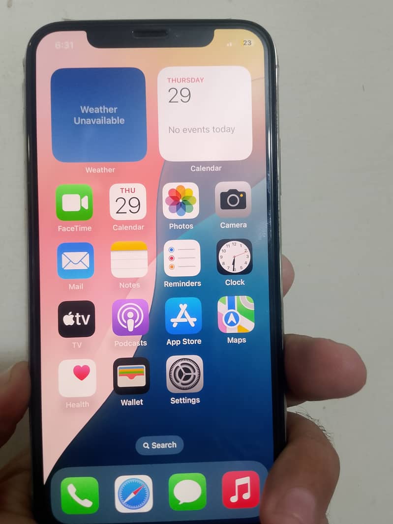 Apple iPhone XS 3