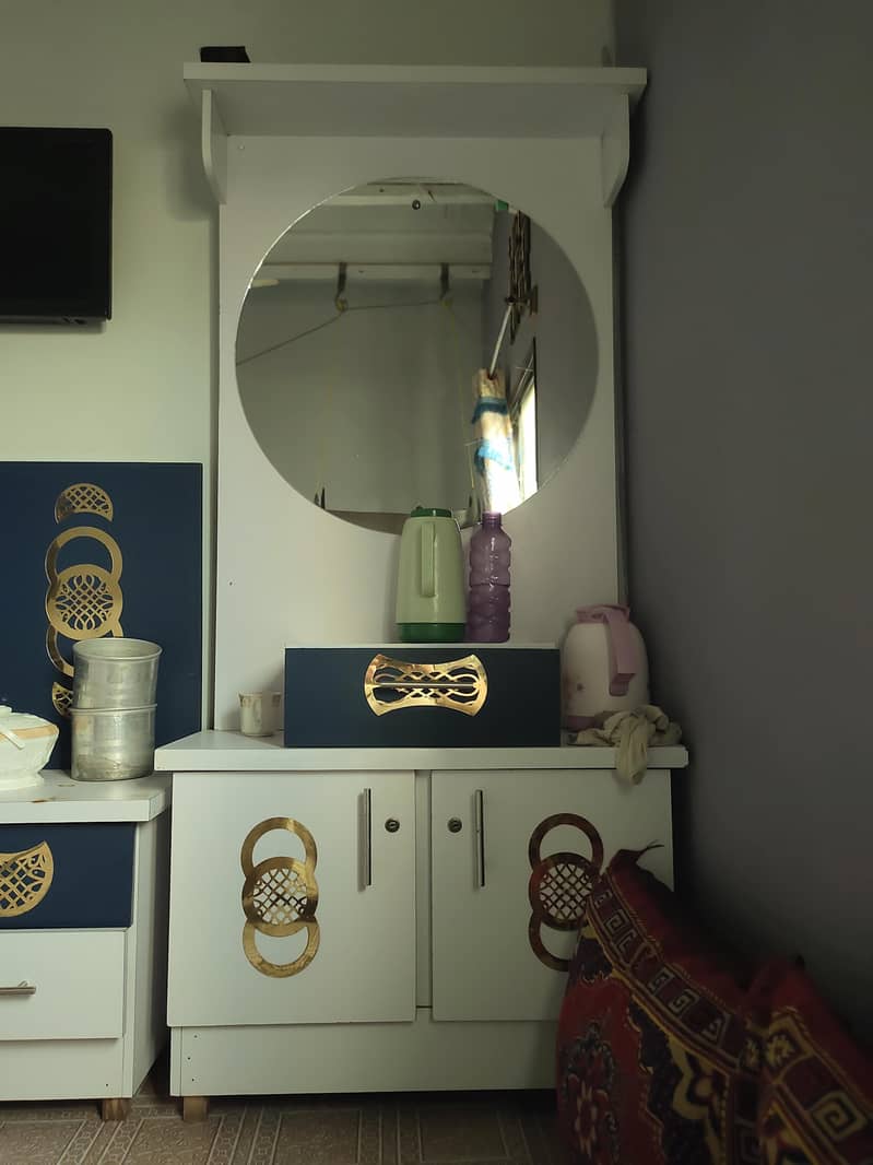 double wardrobe complete 0