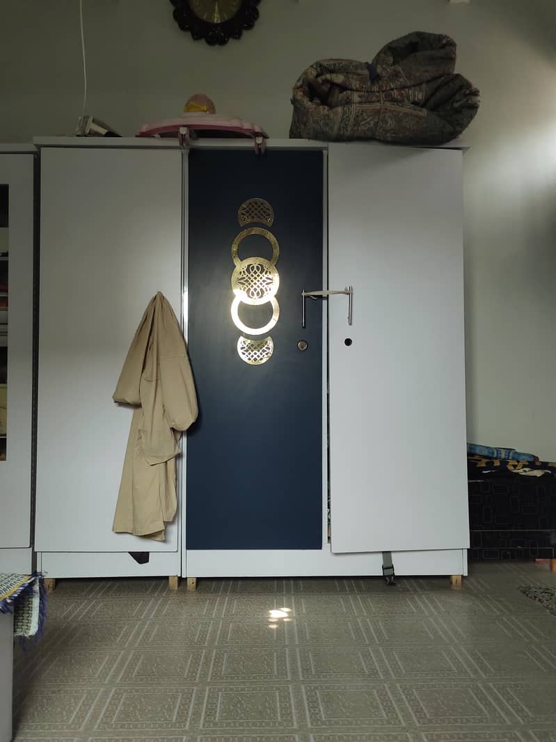 double wardrobe complete 1