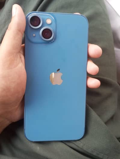 Apple iPhone 13