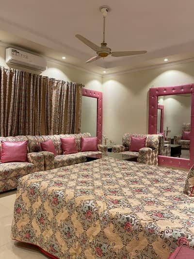 1 Kanal Fully Furnished Short Term (Daily, Monthly) Basis Independent House 3 Bed 150K, 6 Bed 300K, For Rent Send Message On My WhatsApp 03204034874 & I Will Send Video