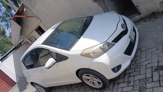 Toyota Vitz 2012