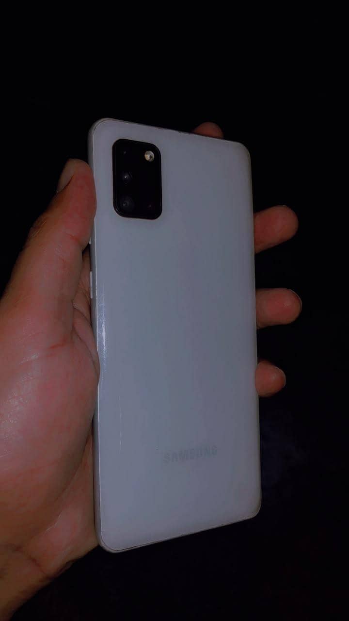 Samsung A31 0