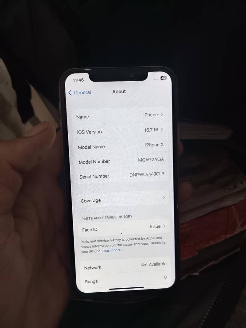 Apple iPhone X 4