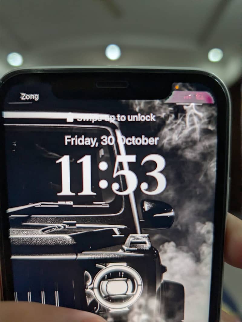 Apple iPhone XR 0