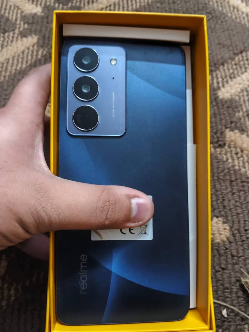 Realme C75x 1